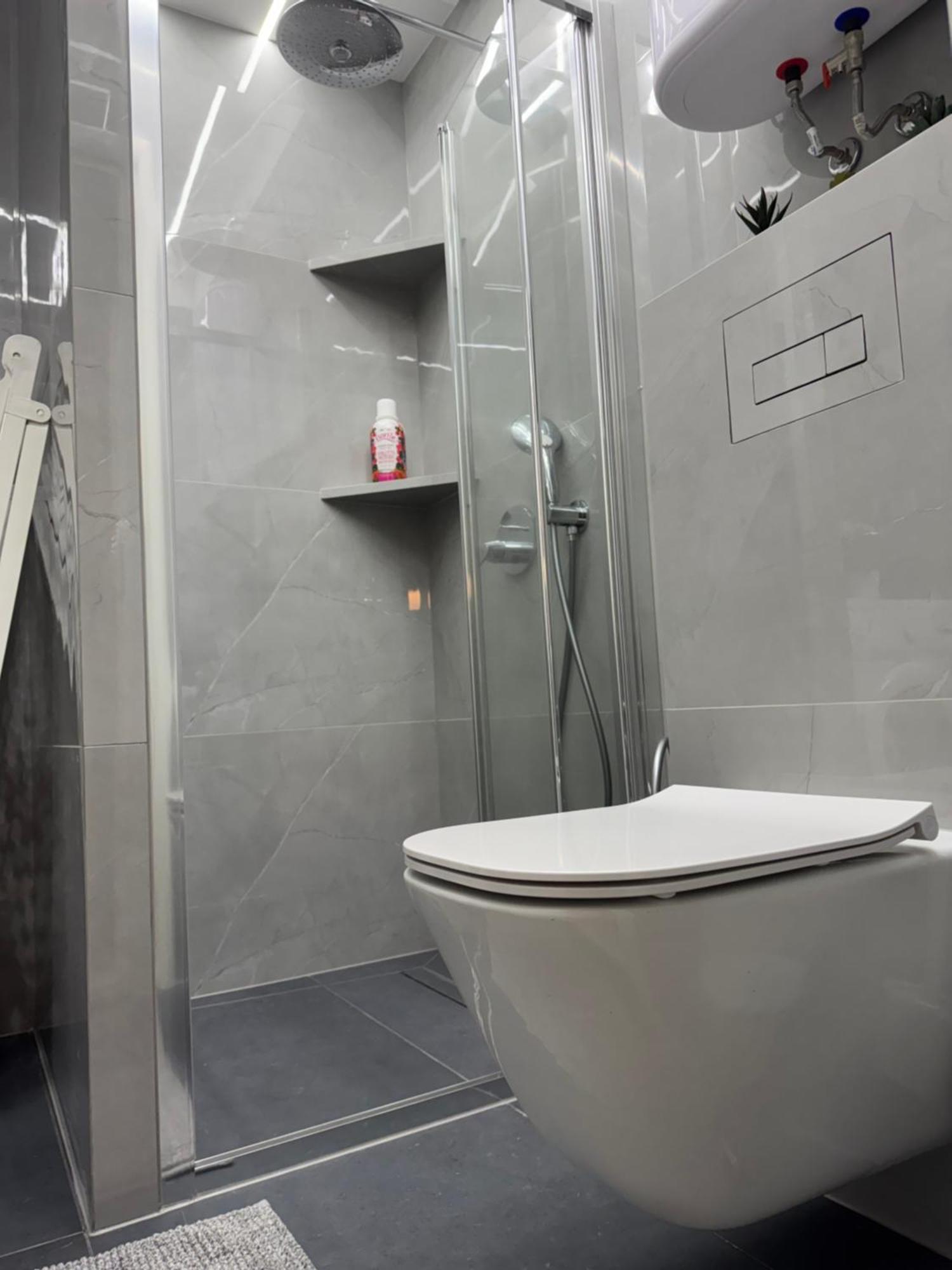 J&M Apartment コトル エクステリア 写真
